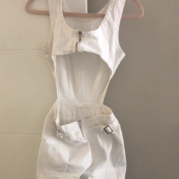 Urban outfitters white denim cutout back romper - Picture 4 of 5